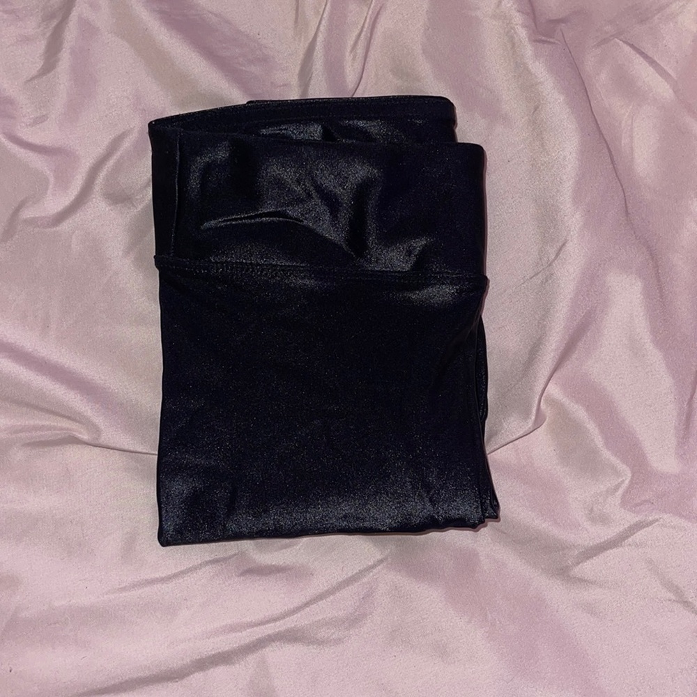 Black koral leggings